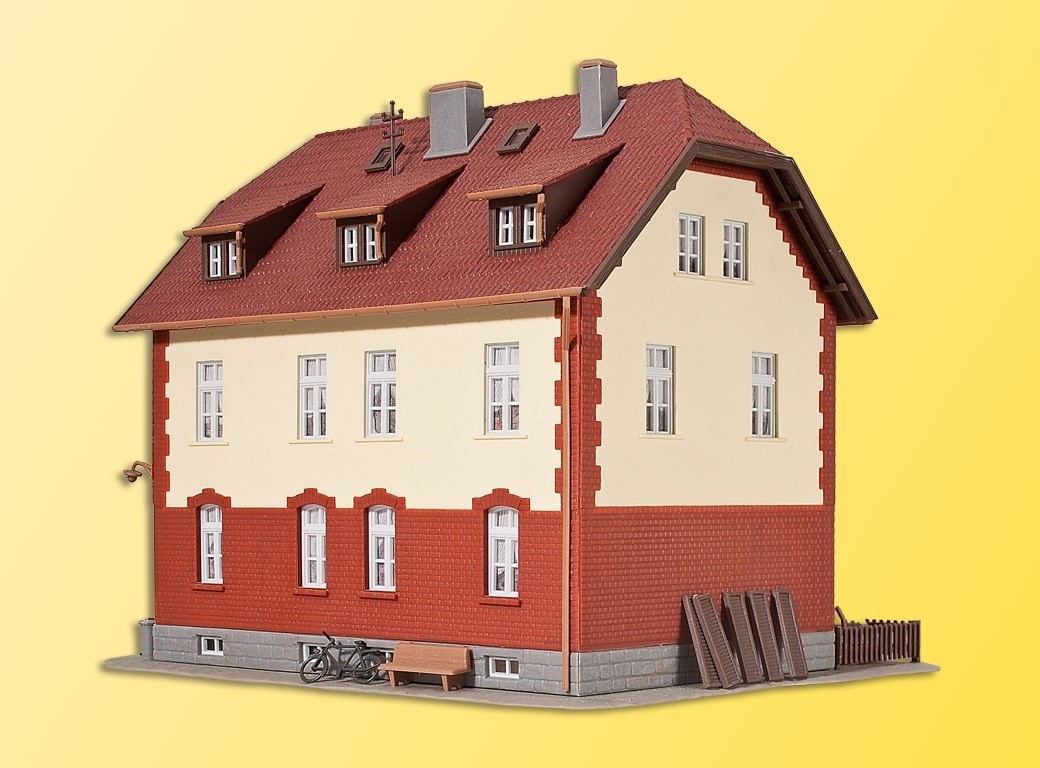 39315 Eisenbahner Wohnhaus mit Nebengebäude