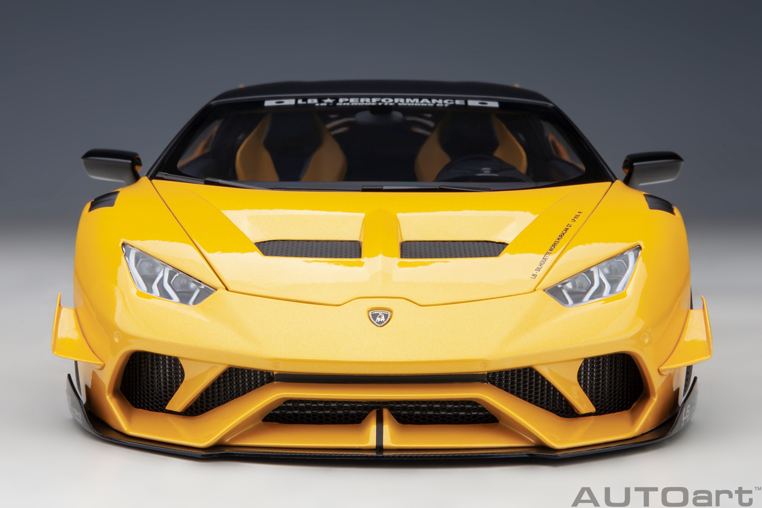 AUTOart 79127 Liberty Walk Huracan GT met.-gelb