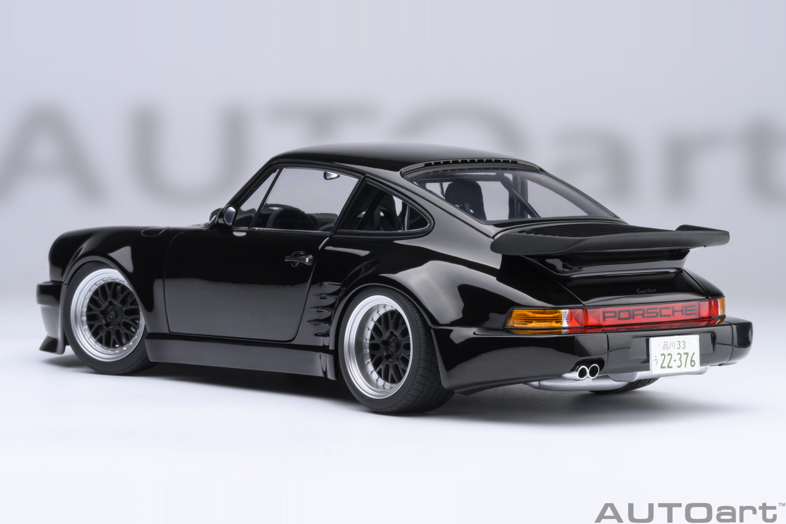 AUTOart 78158 Porsche 911 (930) Turbo Wangan Midnight