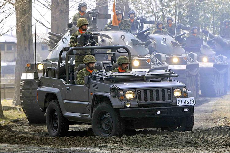 755519 JGSDF Type 73 Jeep  Recon