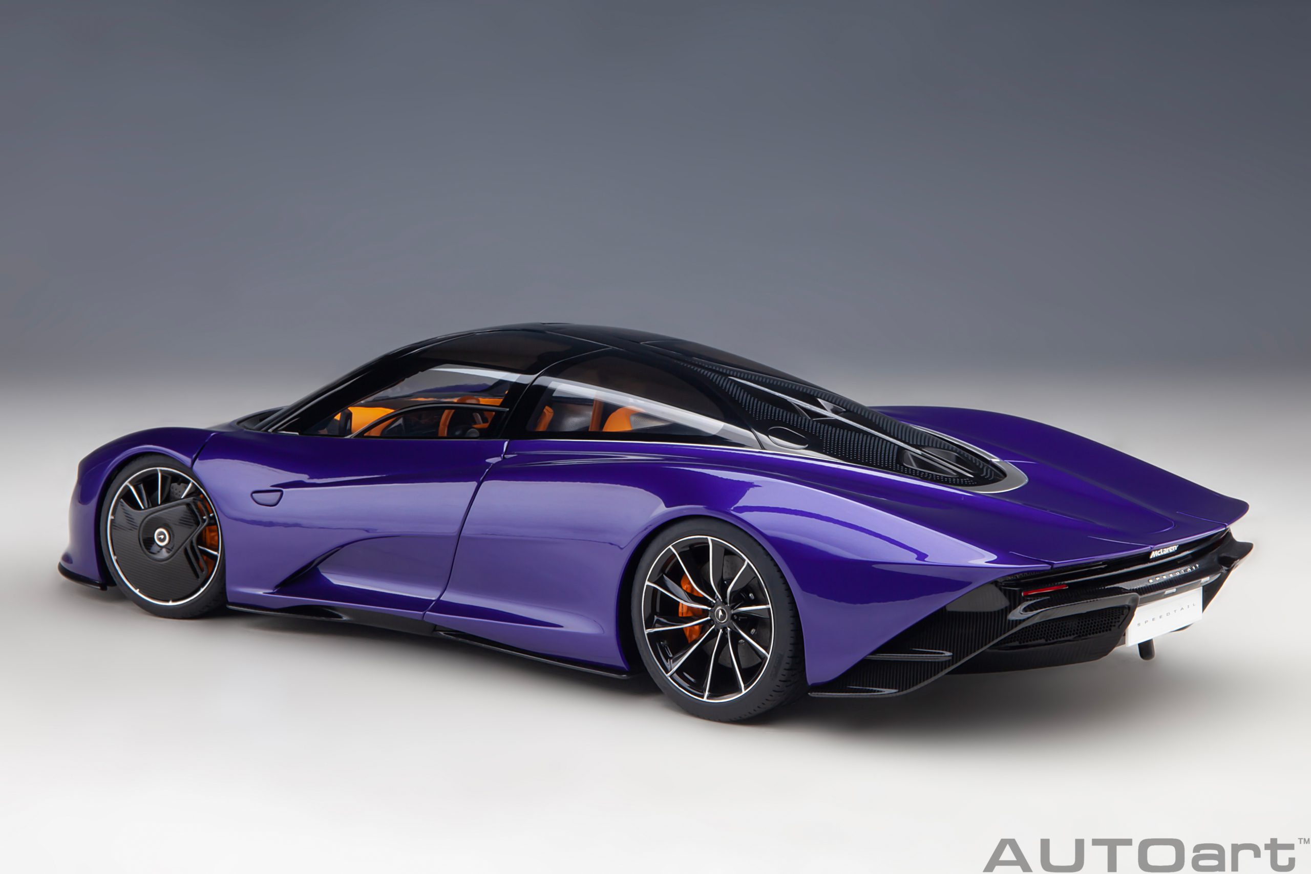 AUTOart 76089 McLaren Speedtail (LANTANA PURPLE)