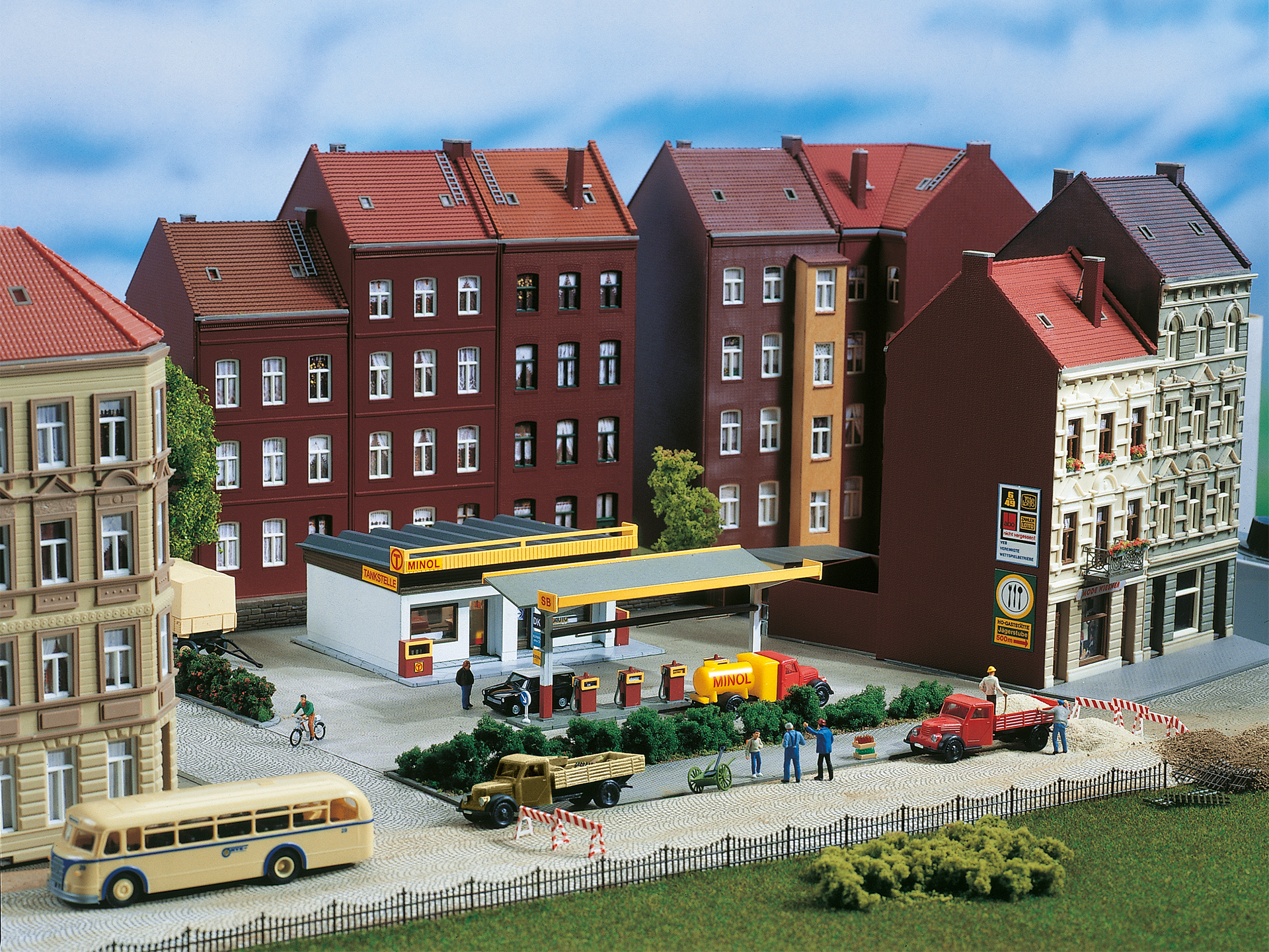 11340 Tankstelle