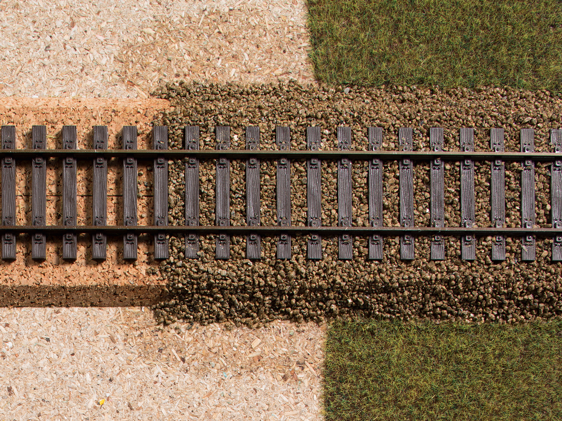 61831 Granit-Gleisschotter erdbraun