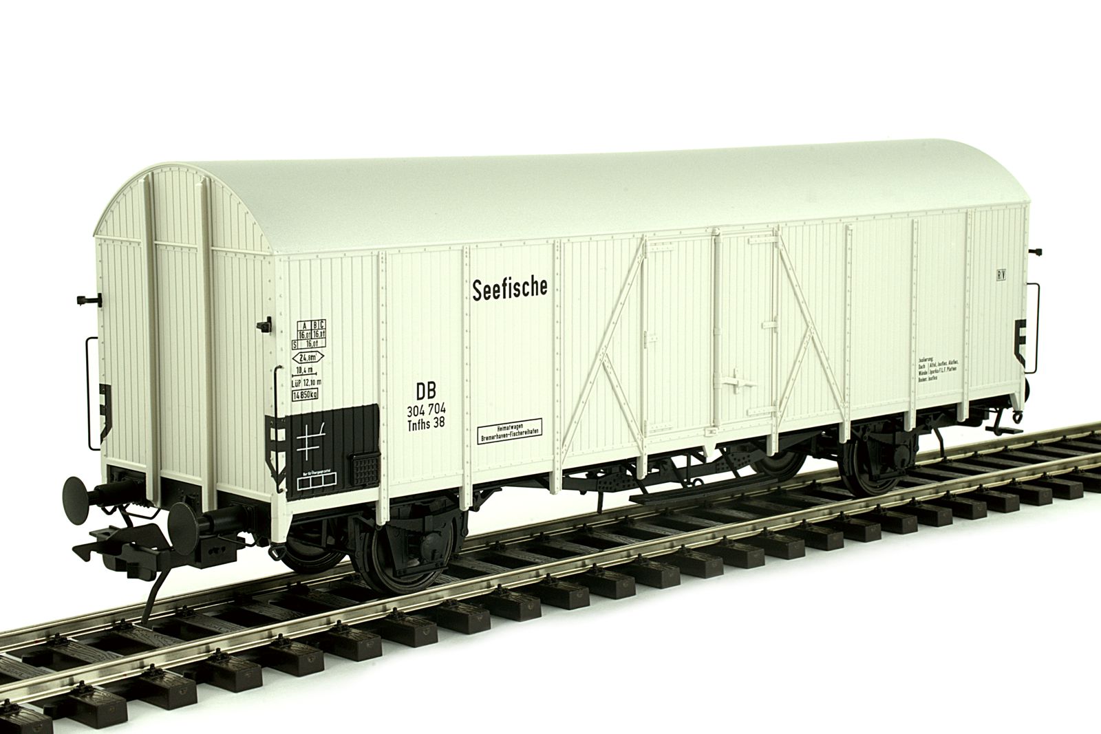 42224-02 DB Kühlwagen Tnfs38 Seefische Ep.3