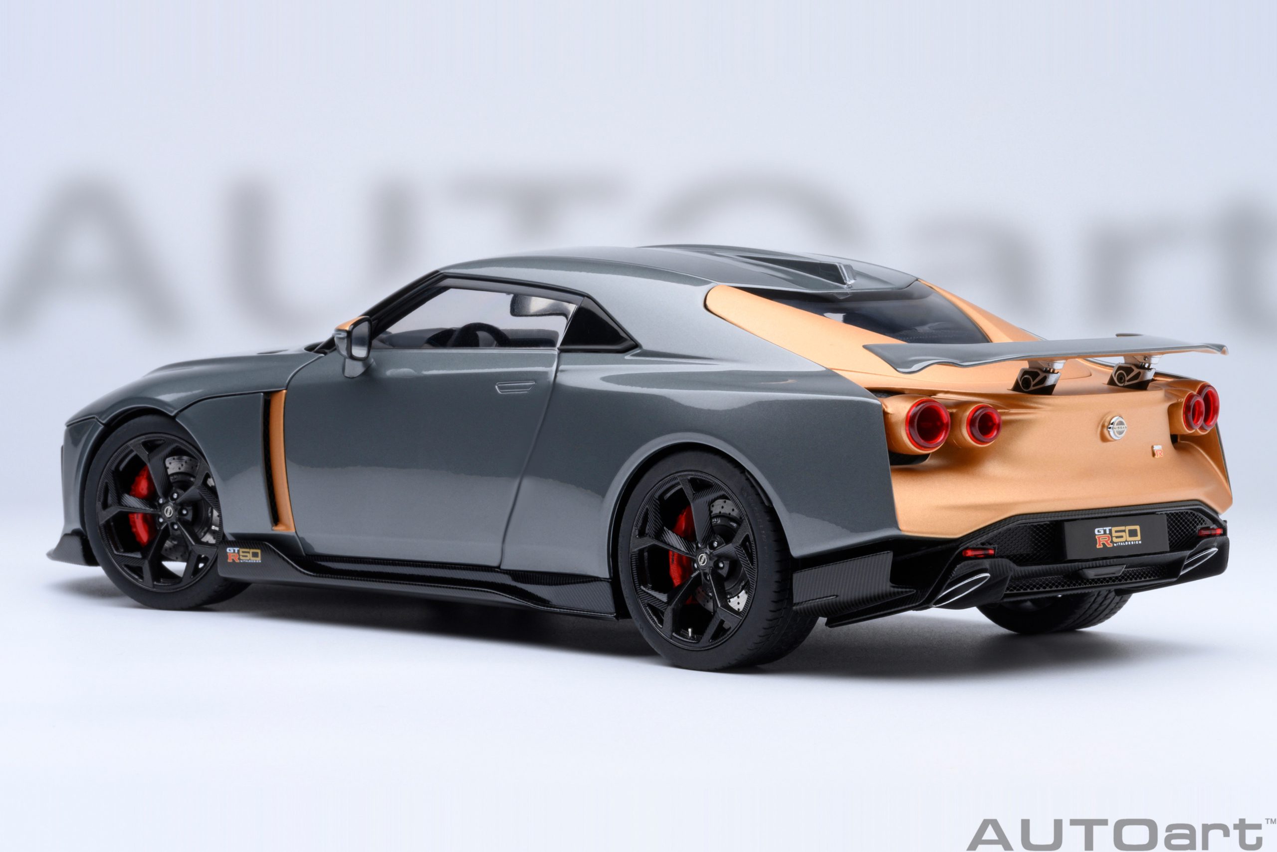 AUTOart 77510 Nissan GT-R50 by Italdesidn liquid kinet