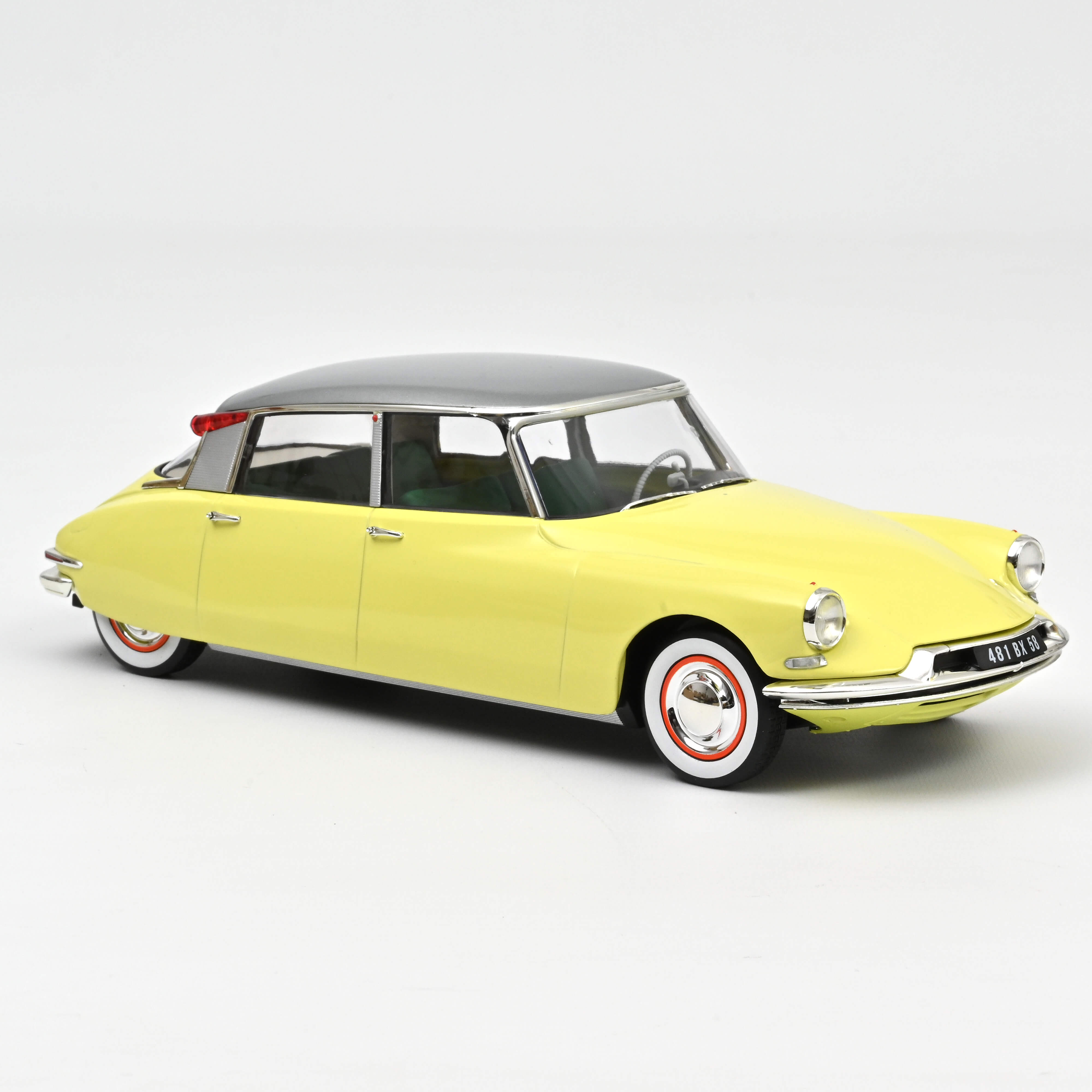 Norev 181762 Citroen DS19 mit Wohnwagen