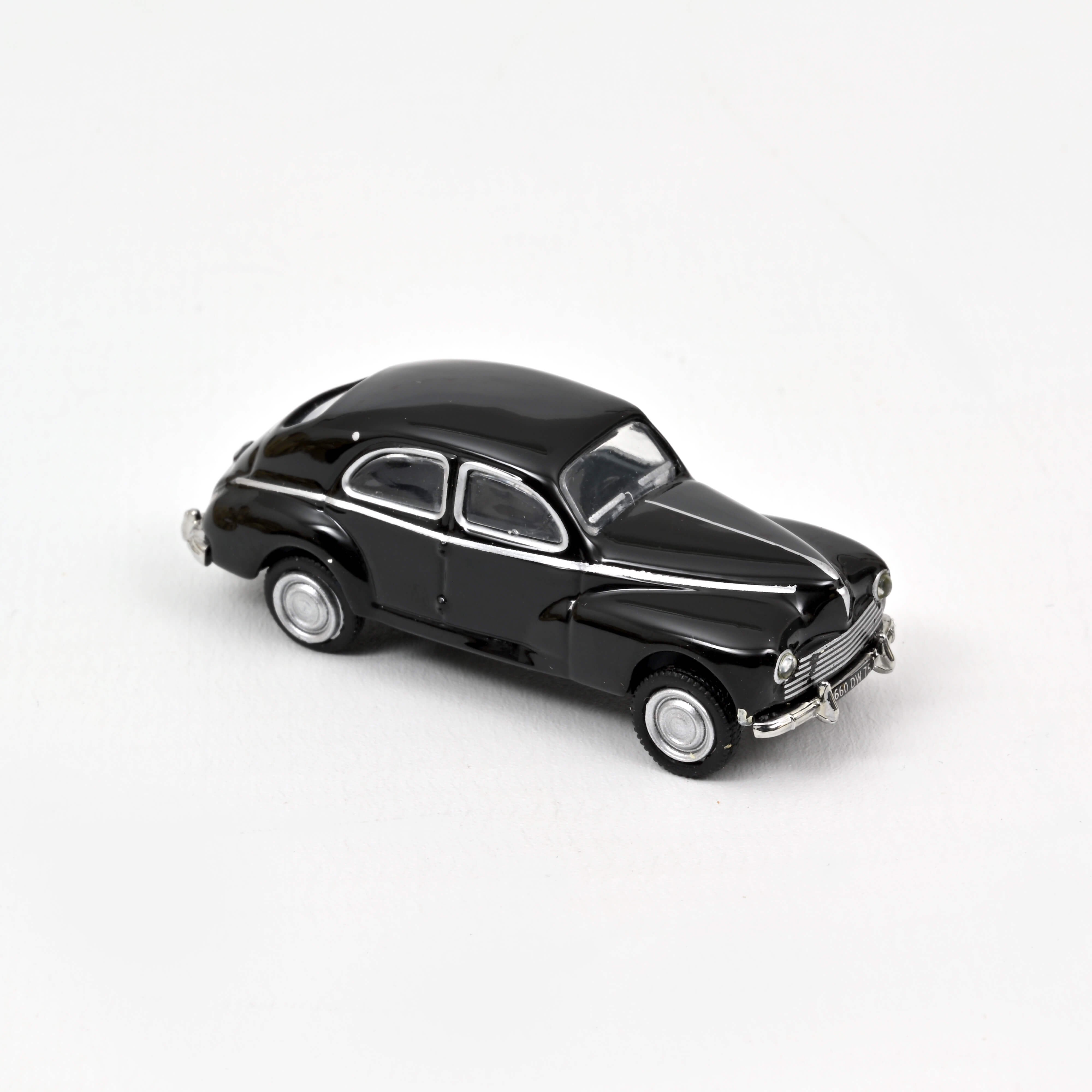 472374 Peugeot 203 schwarz (1955)