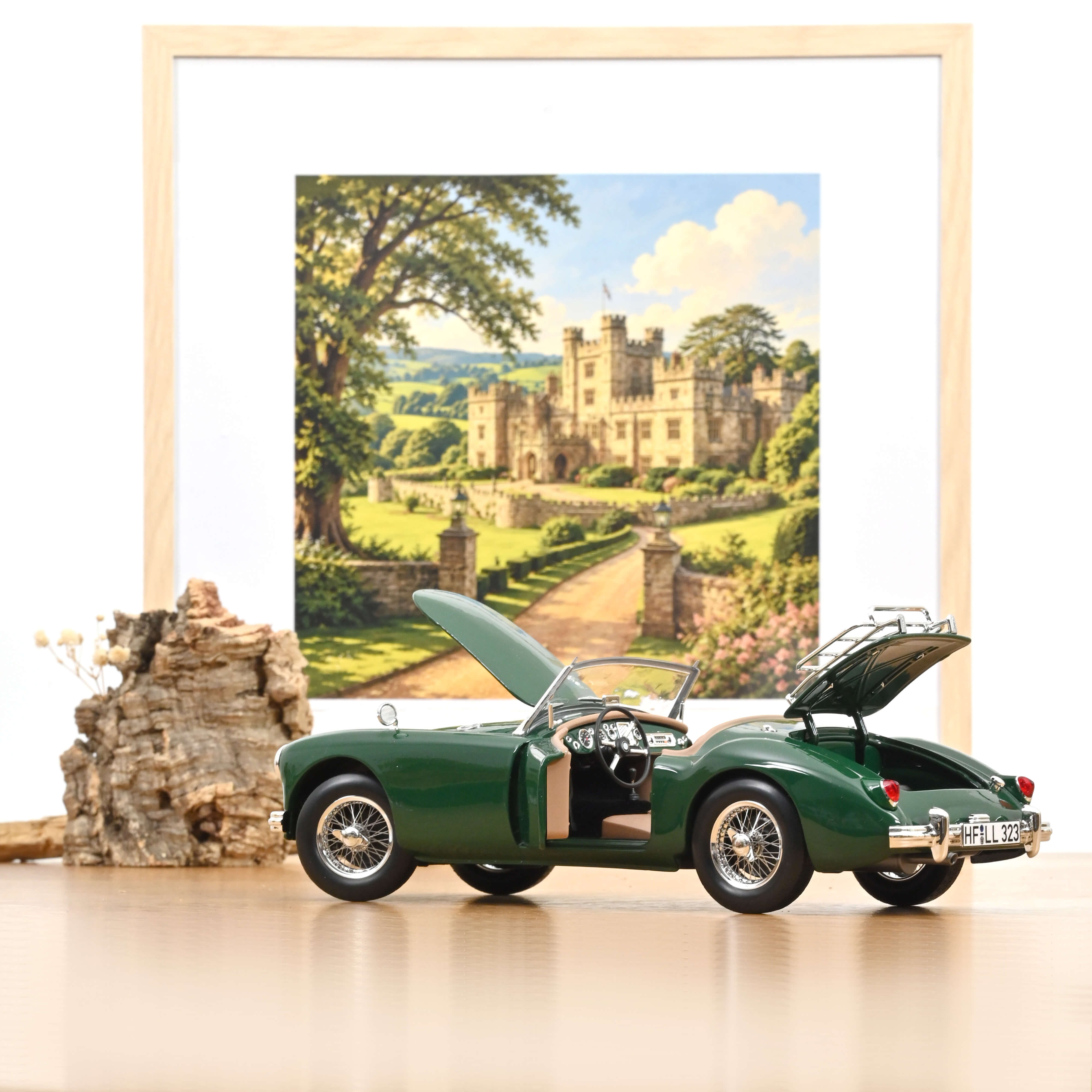 Norev 182610 MGA Roadster racinggreen (1955)