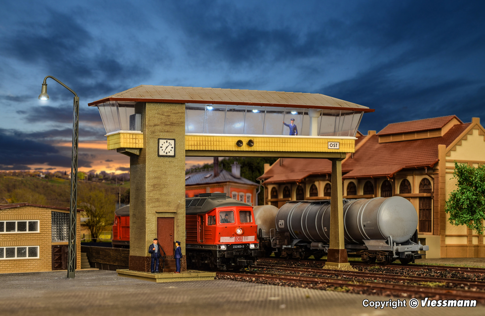 45739 Befehlsstellwerk Ost