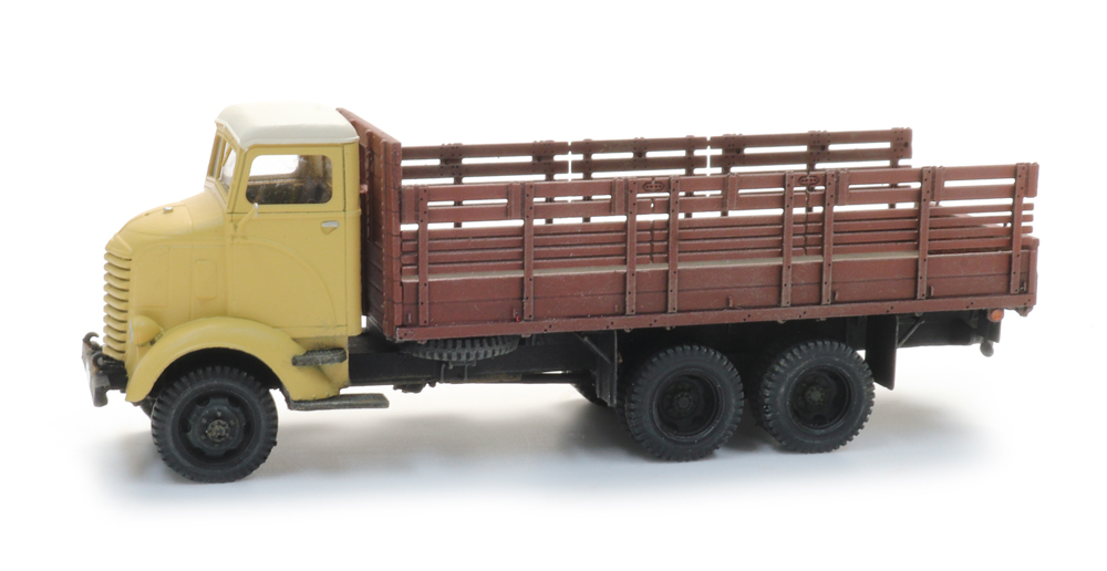 Artitec 387.614 GMC AFKWX Pritschen-LKW