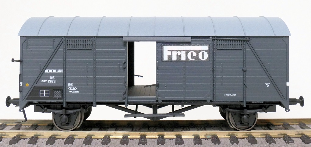 23403 NS Frico gedeckter Güterwagen CHGZ Ep.3a