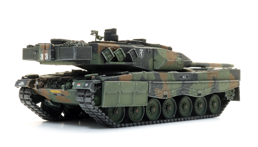 6870679 NL Leopard 2A6 treinlading