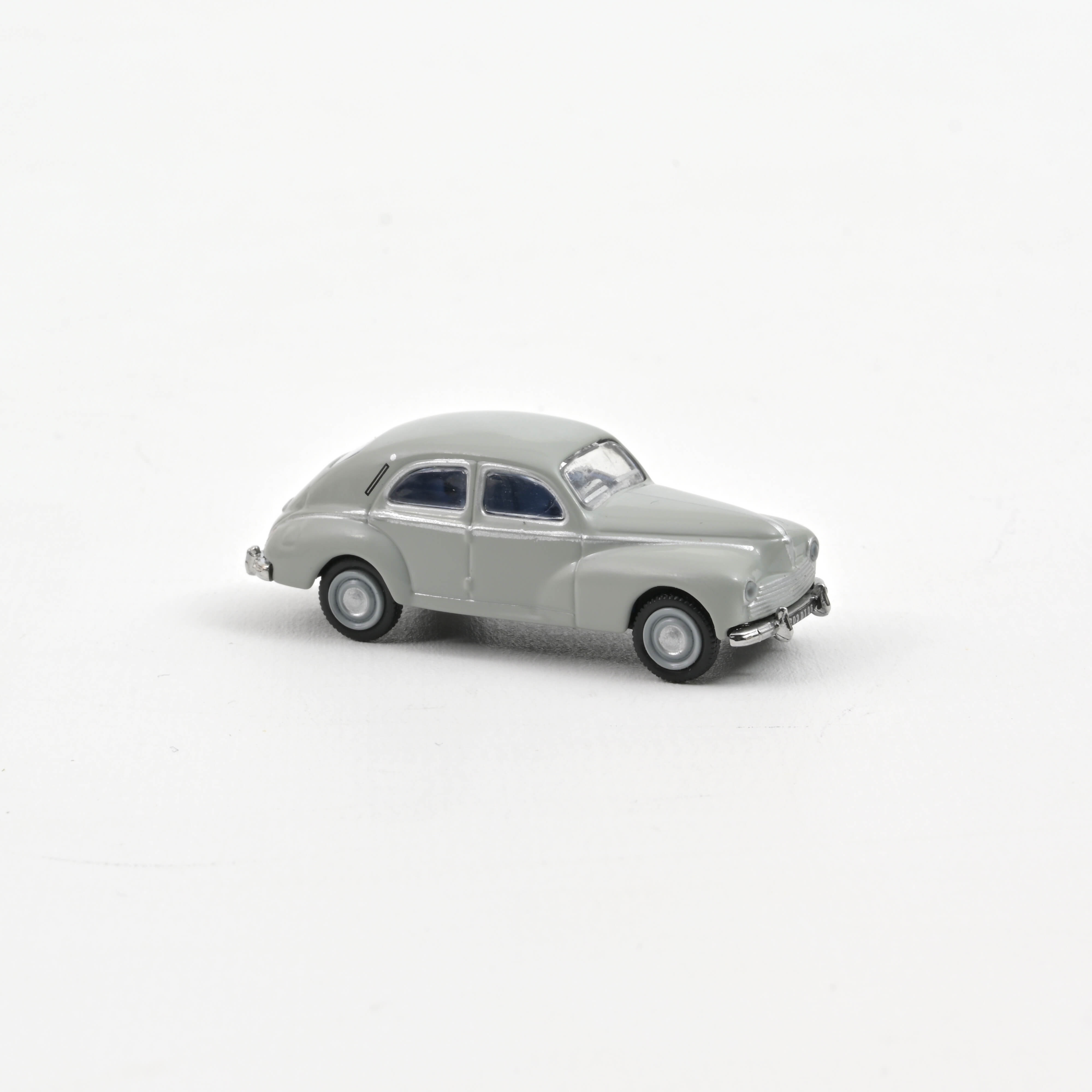 Norev 472372 Peugeot 203 grau (1955)