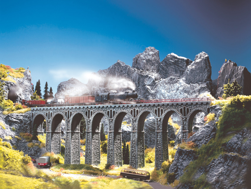 58660 Bruchsteinviadukt