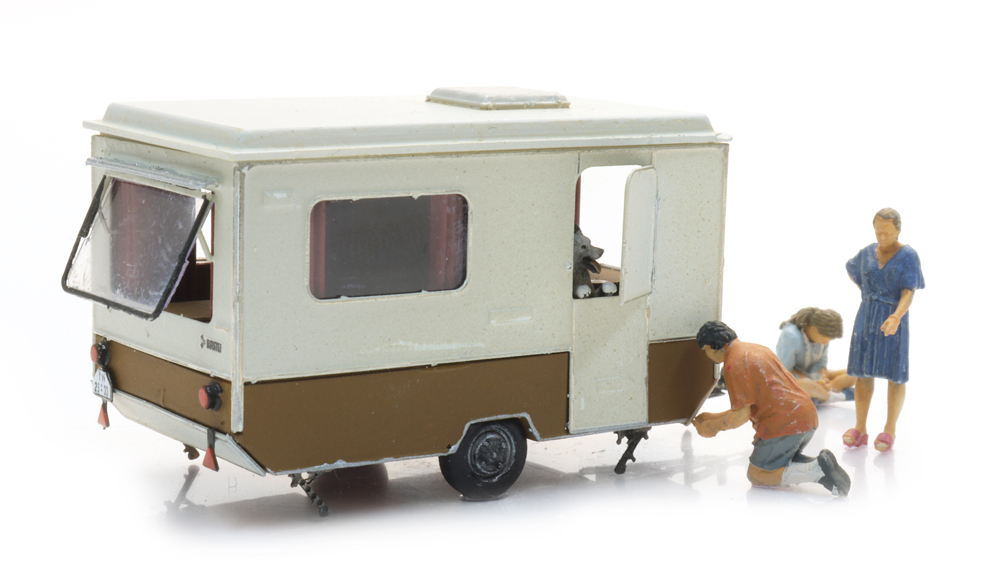 Artitec 312.060 DDR Wohnwagen 'Bastei' auf dem Campingp