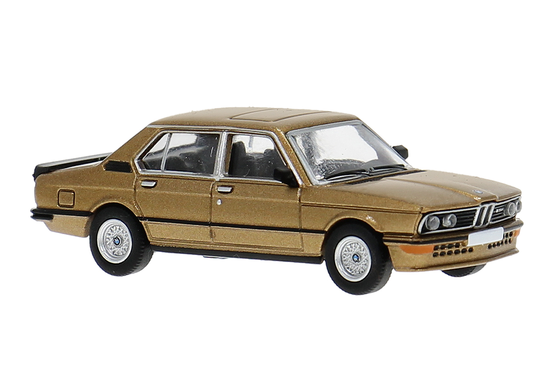 PCX871604 BMW M535i (E12) gold-met. (1980)