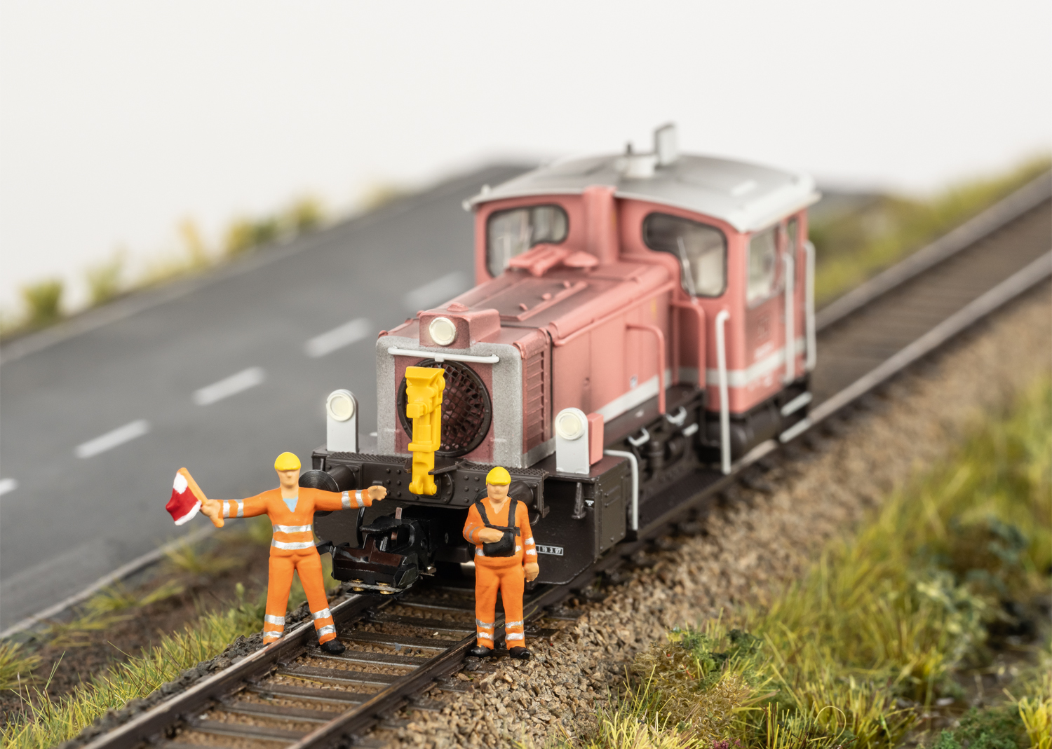 36348 DBAG Diesellok BR 335 Ep.5 - gealtert