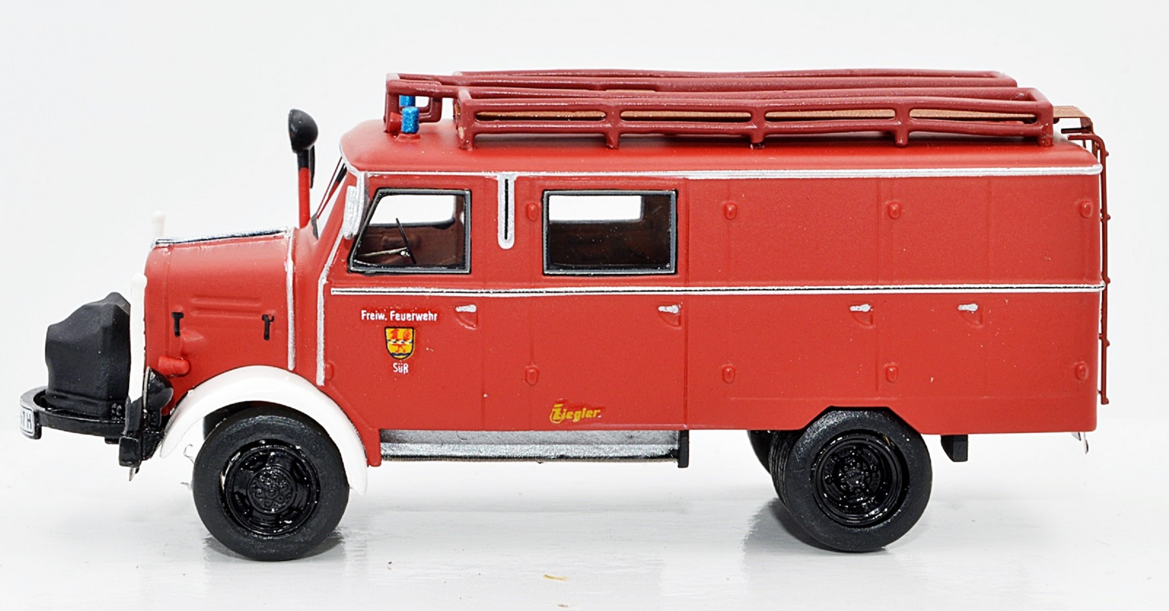 NA99042 Borgward B 2500 A/D LF8 Ziegler