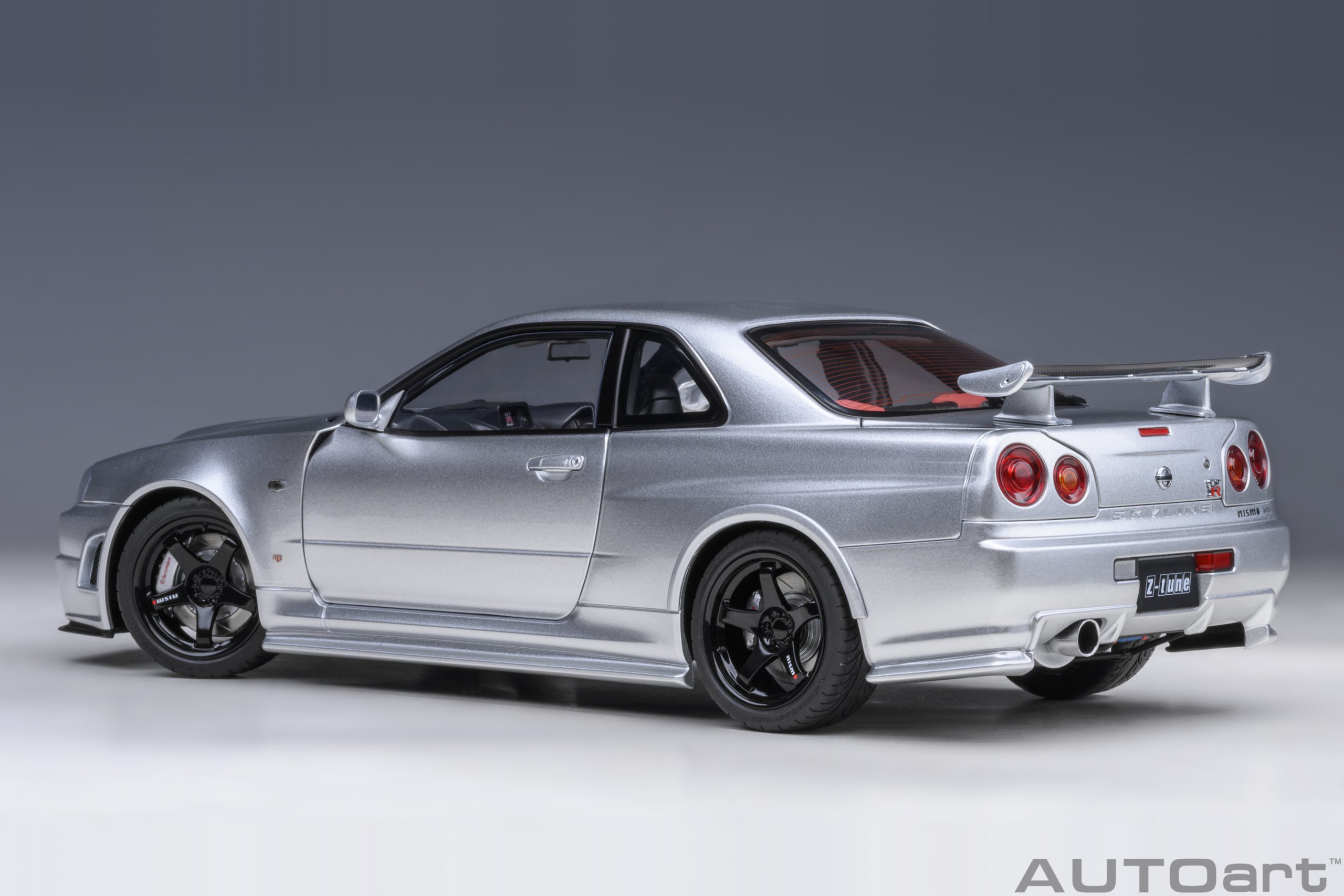 AUTOart 77461 Nissan Skyline GT-R (R34) Z-Tune silber