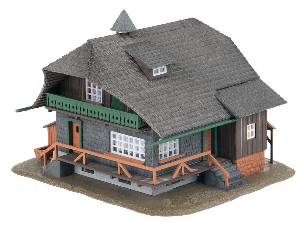 130010 Jubiläumsmodell Schwarzwaldhaus