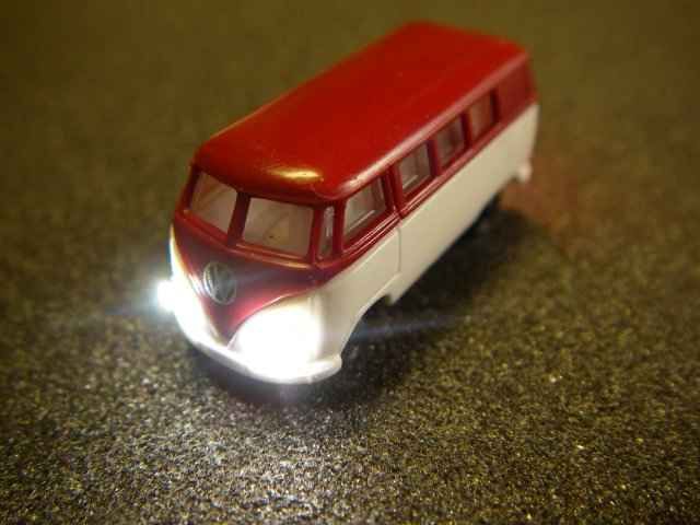 50022 VW T1 Bulli Bus mit LED Beleuchtung Spu