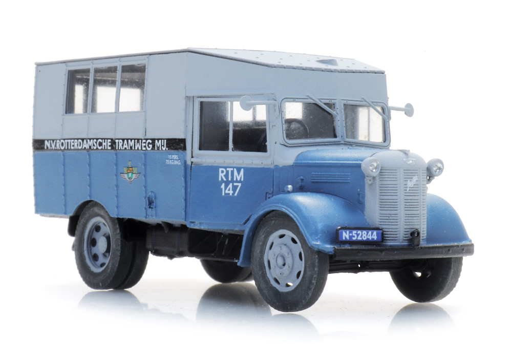 387.560 Austin K2 Omnibus Rotterdamsche Tramwe