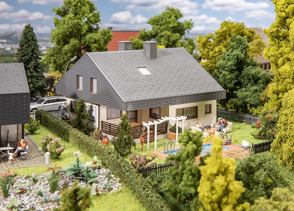 130644 Bungalow mit Plattendach
