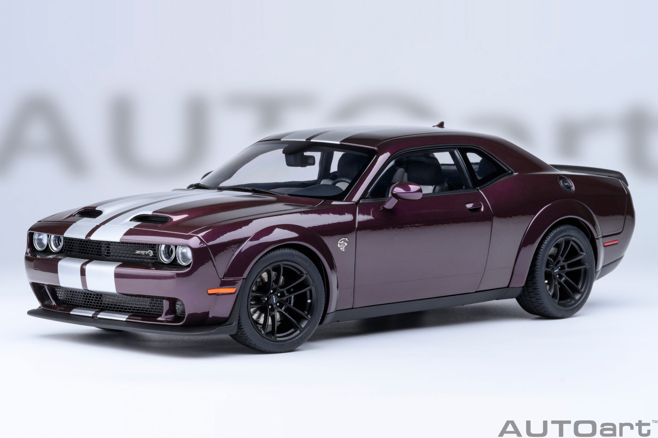 71762 Dodge Challange SRT Jailbreak - purple