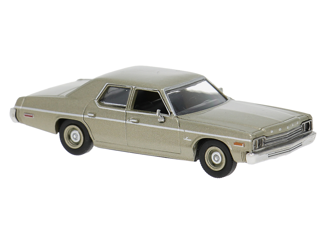 18165 Dodge Monaco gold