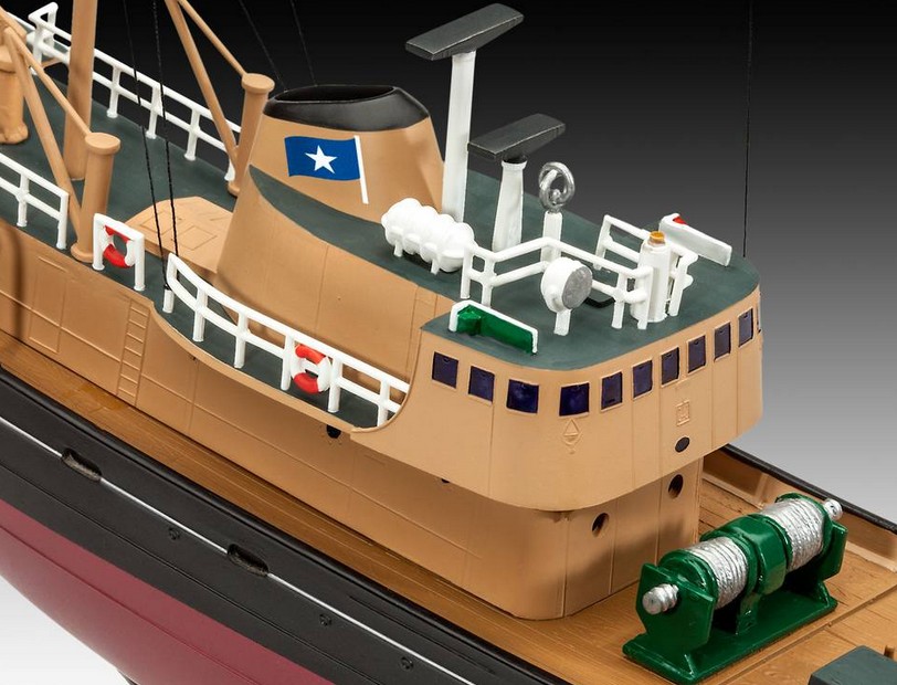 Revell 05204 Northsea Fishing Trawler