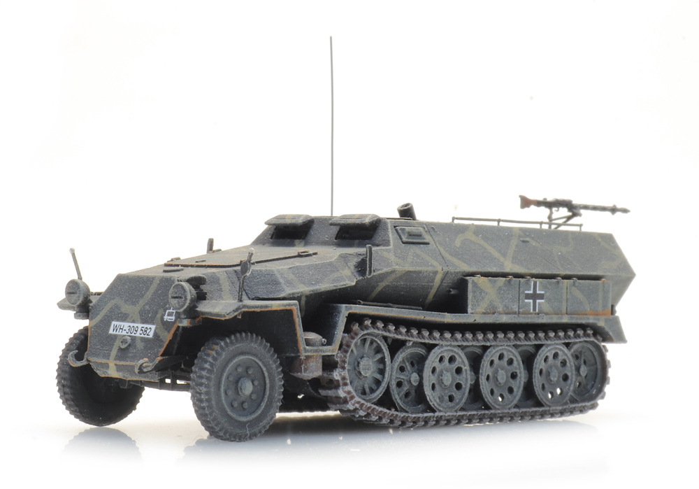 6870476 Sd.Kfz. 251/2 Ausf. C Granatwerfer camo