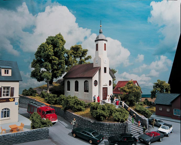 Piko 61825 Dorfkirche St. Lukas