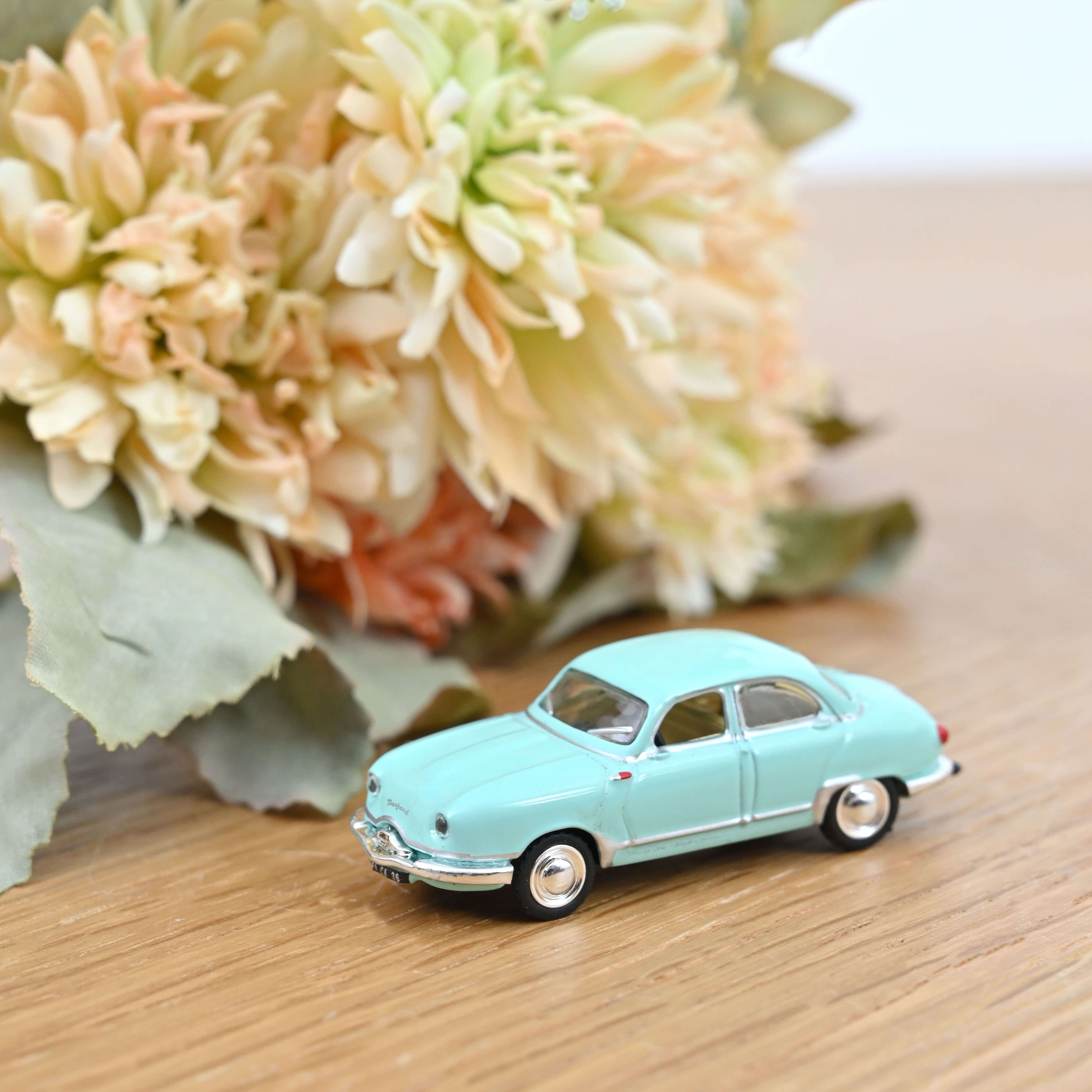 451899 Panhard Dyna Z12 marine green (1958)