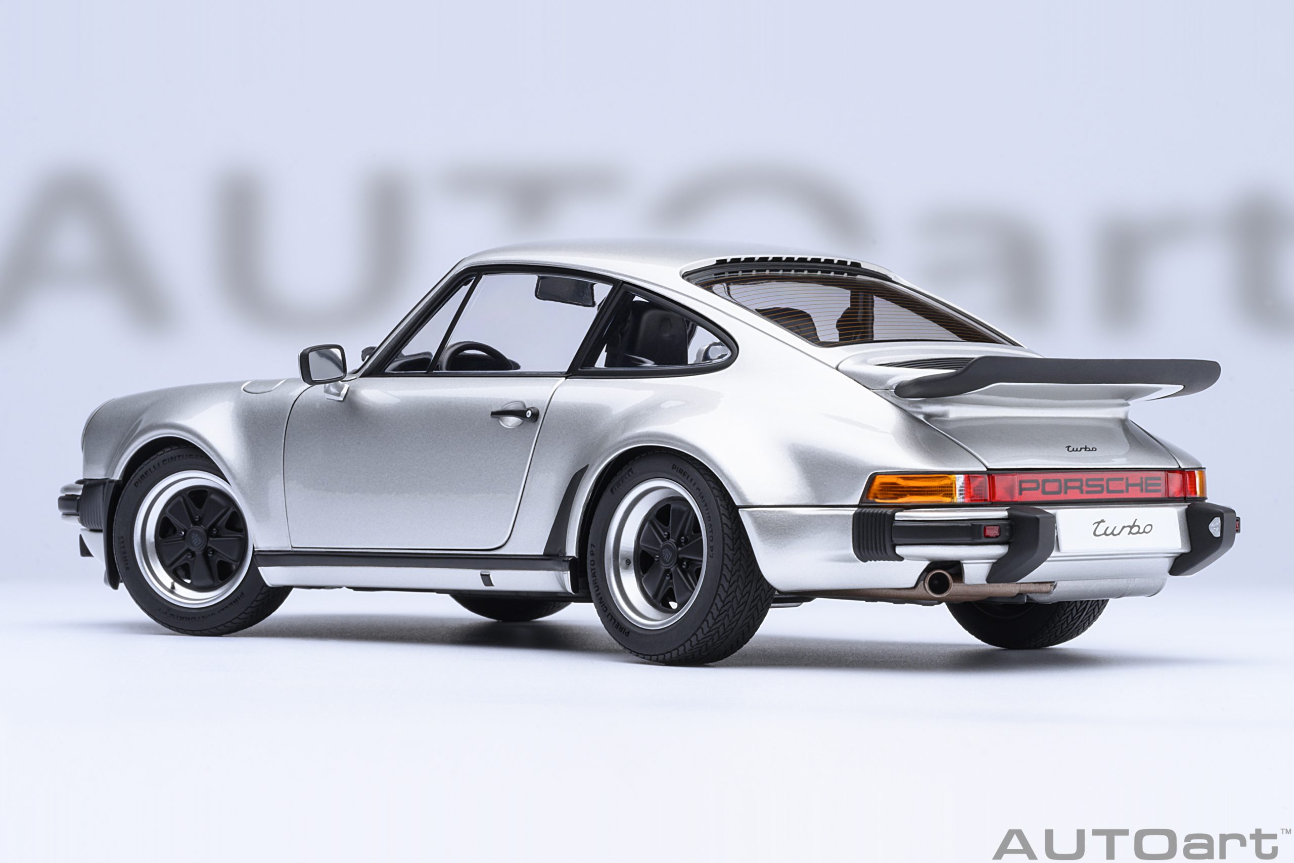 AUTOart 78110 Porsche 911 (930) Turbo 3.0 silber
