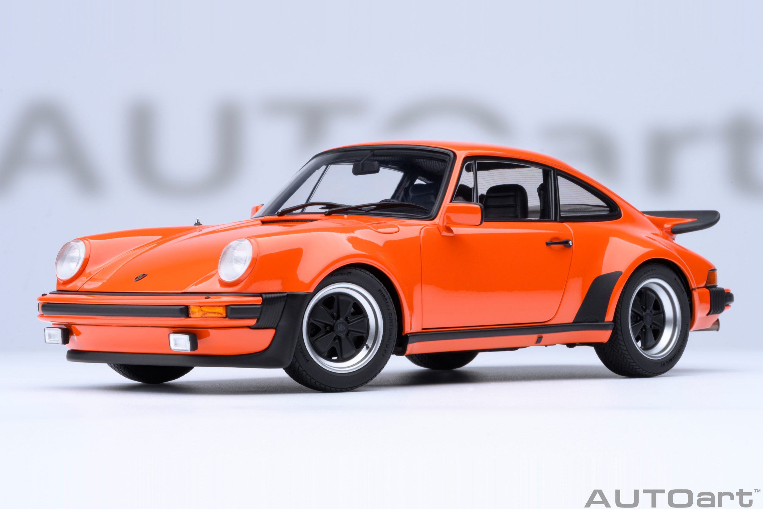 78112 Porsche 911 (930) Turbo 3.0 Orange