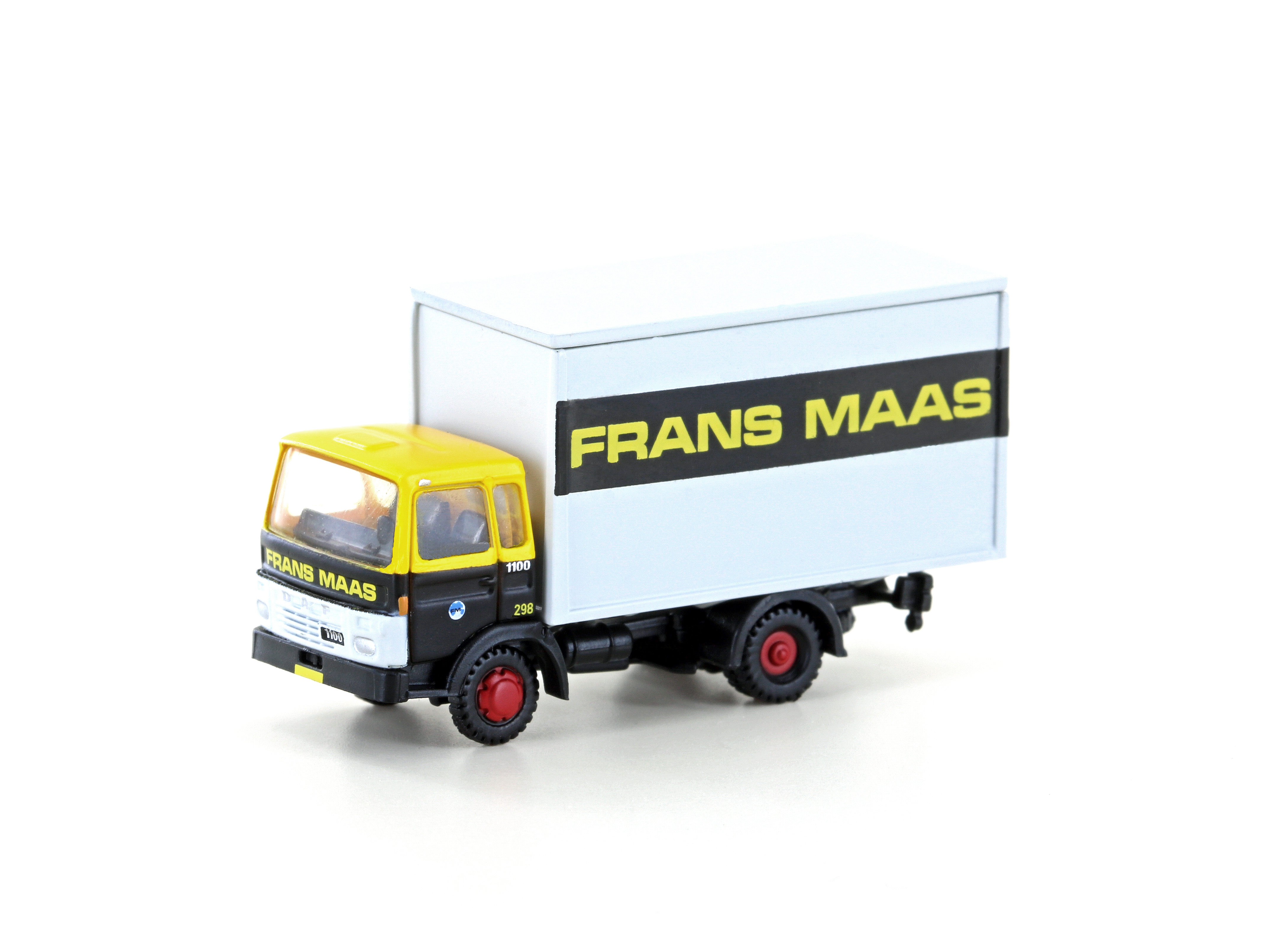 4832 DAF 900 mit Koffer - Frans Maas (NL)