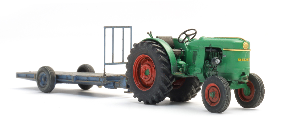 387.706 Deutz D30 Obstgartentraktor mit Anhänger