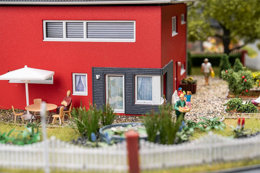 130743 WeberHaus CityLife, rot