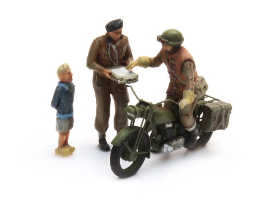 387.131 UK Triumph Motor + 3 Fig.
