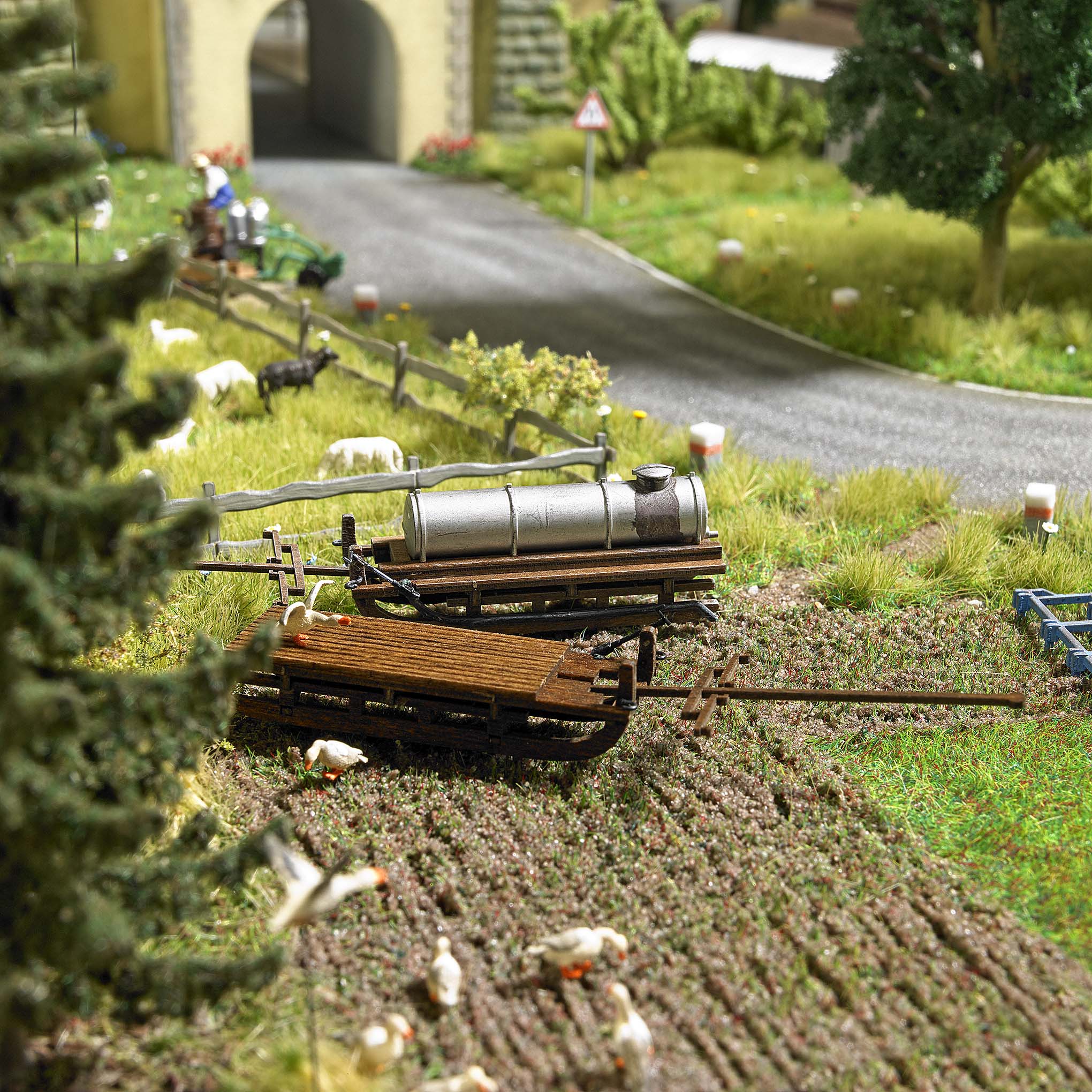 1631 Zwei Transportschlitten