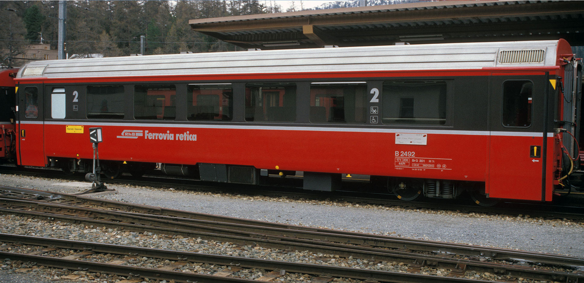 3244104 RhB Einheitswagen IV B 2494 BerninaEx