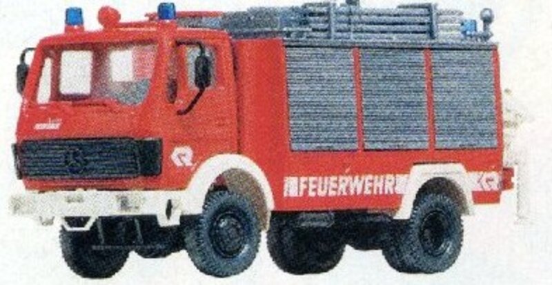211200988 MB Gerätewagen mit Heckkran