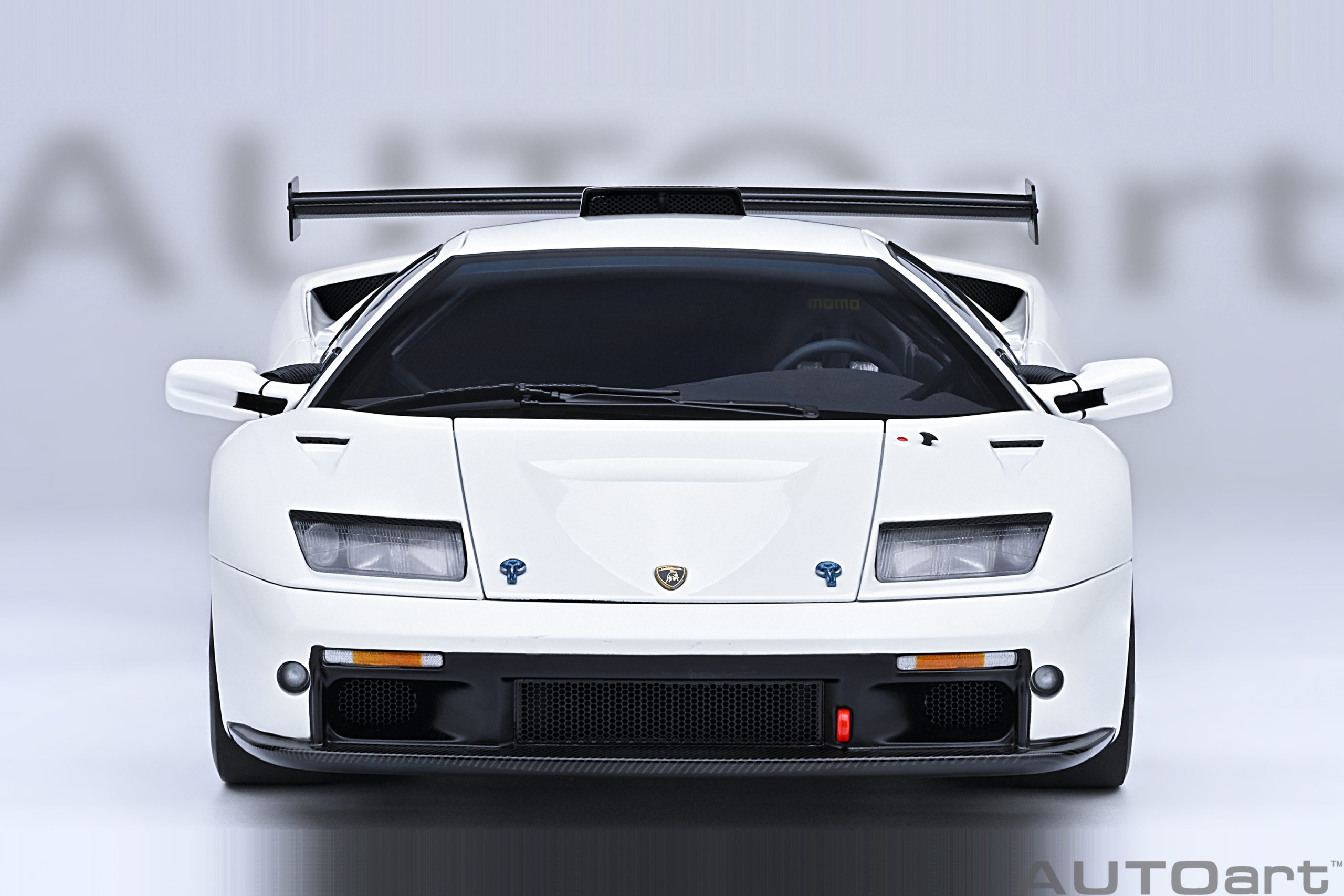 AUTOart 79136 Lamborghini Diablo GT-R 1999 impact whi