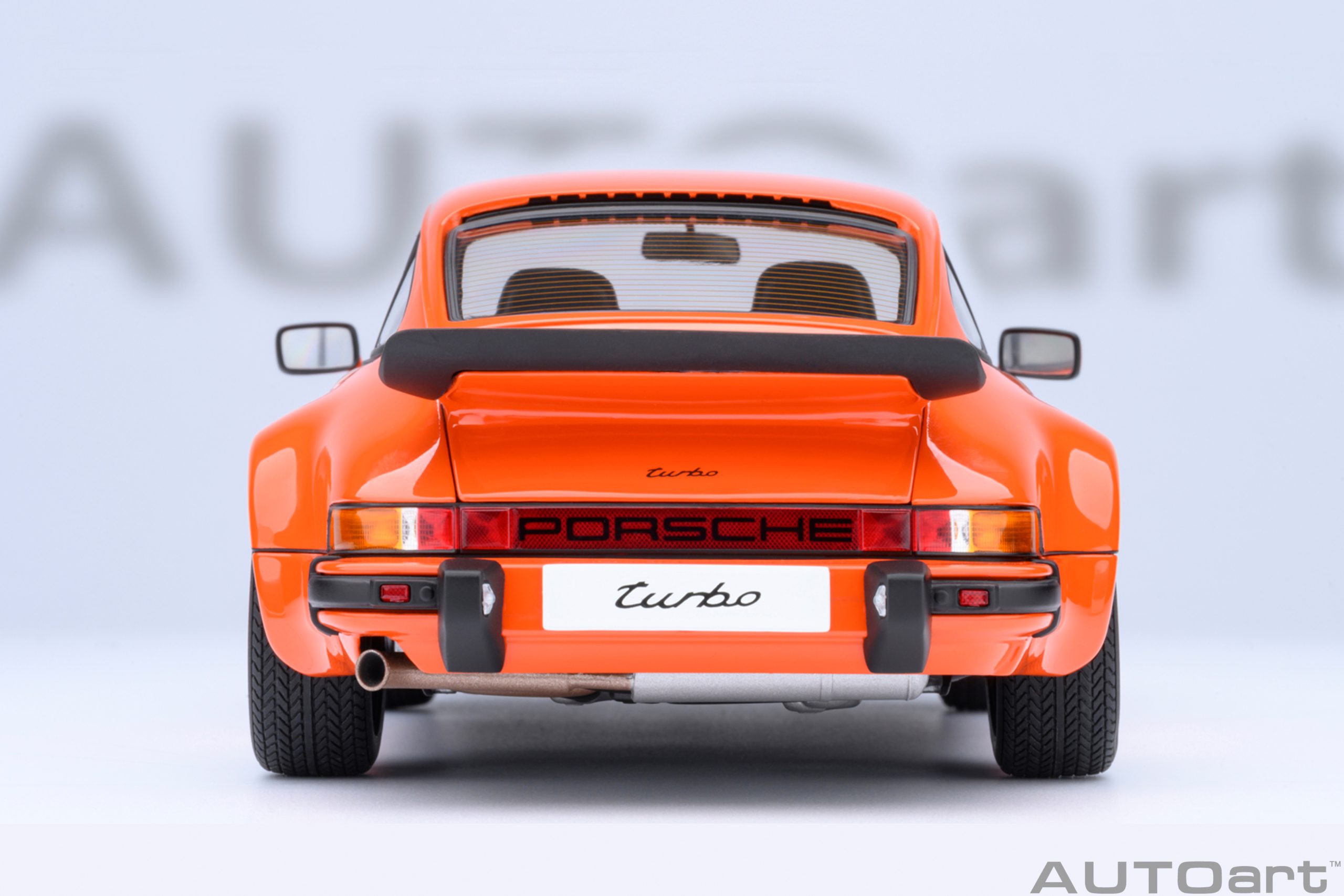 AUTOart 78112 Porsche 911 (930) Turbo 3.0 Orange