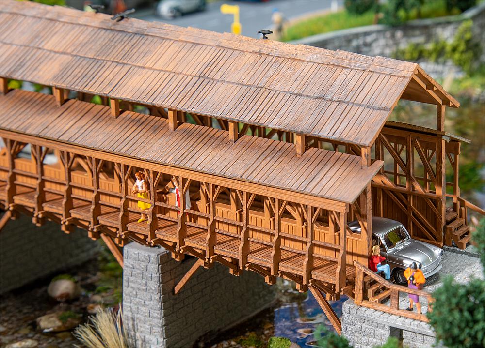 120527 Eisenbahn-Holzbrücke