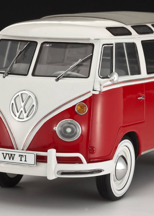 Revell 07399 VW T1/2 Samba Bus
