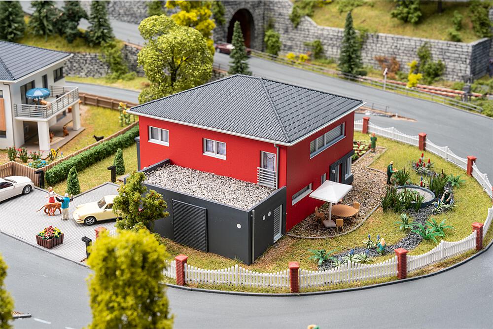 130743 WeberHaus CityLife, rot