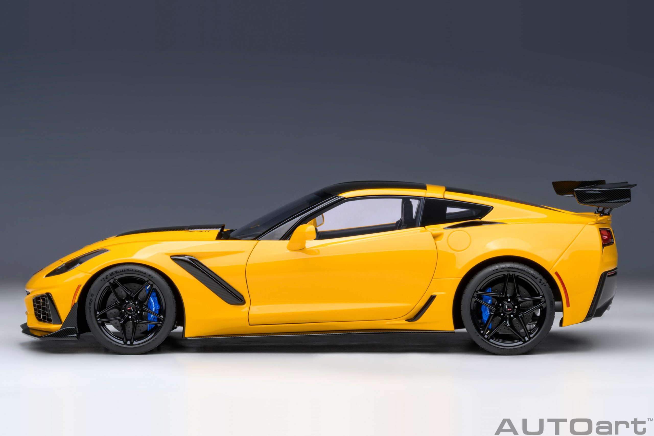AUTOart 71278 Chevrolet Corvette ZR1 2019 gelb