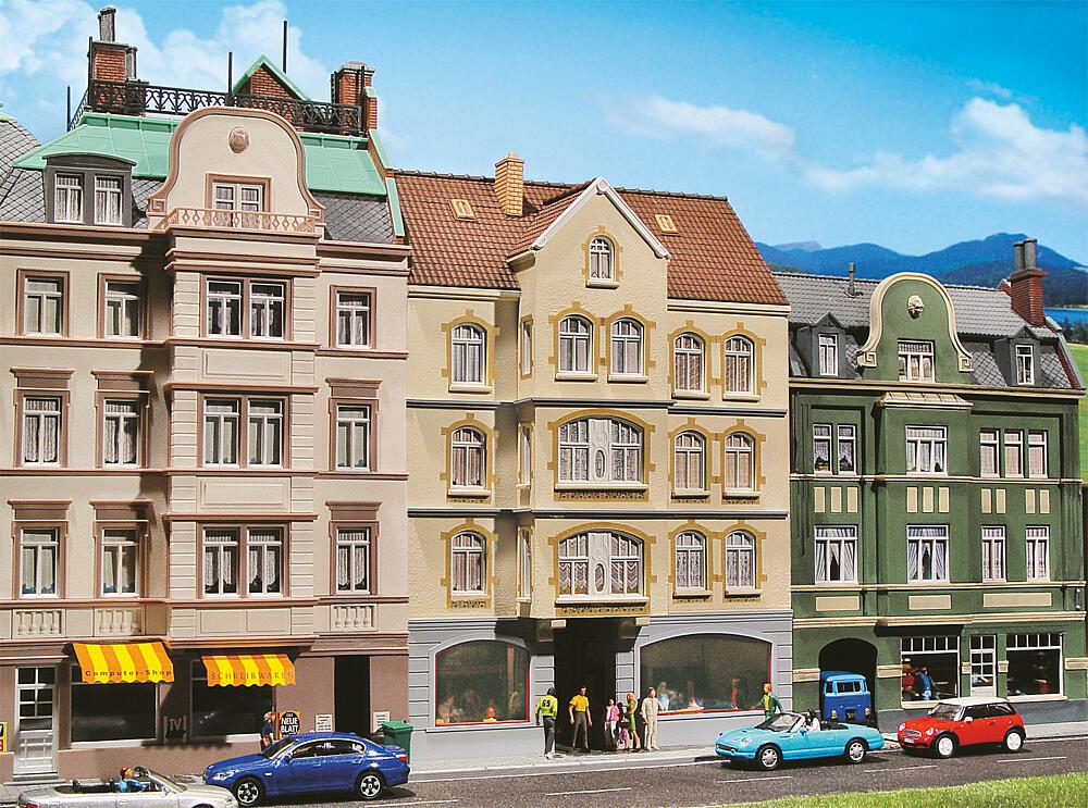 130447 Stadthaus mit Kneipe
