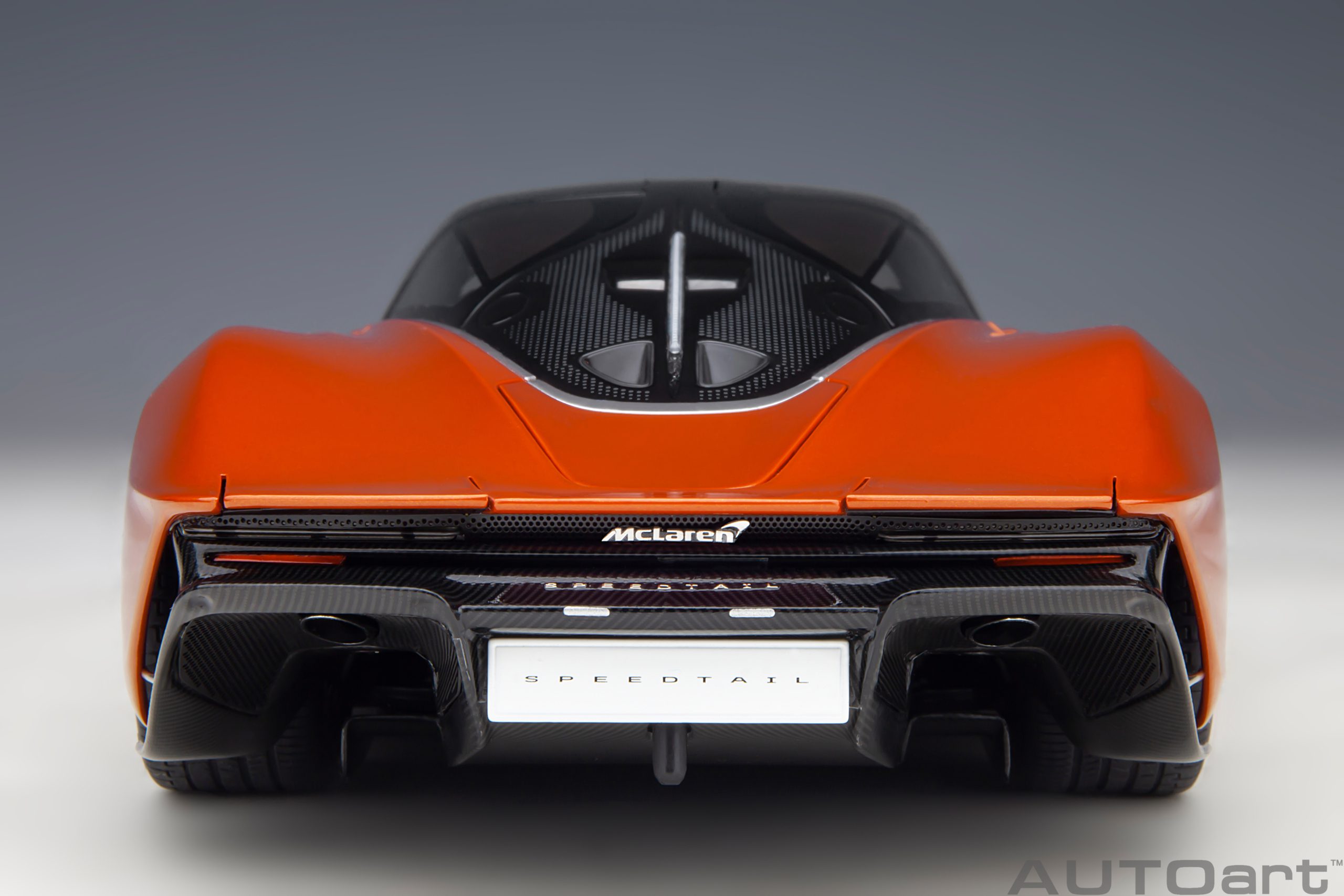 AUTOart 76088 McLaren Speedtail orange
